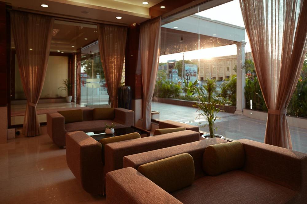 Ramee The Srinivas Palace Bhuj Exterior foto